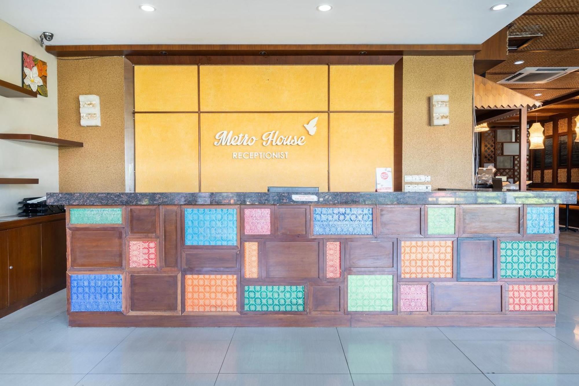 Super Oyo Flagship 91863 Metro House Hotel Surabaya Exterior foto